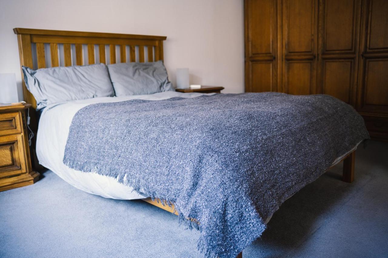 3-Bedroom House For Outdoor Holidays Alyth Bagian luar foto