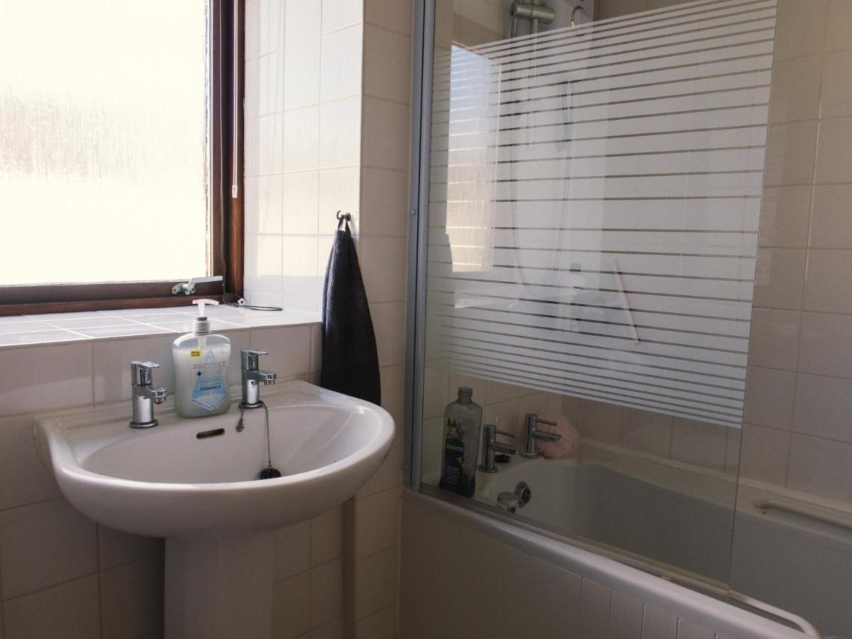 3-Bedroom House For Outdoor Holidays Alyth Bagian luar foto